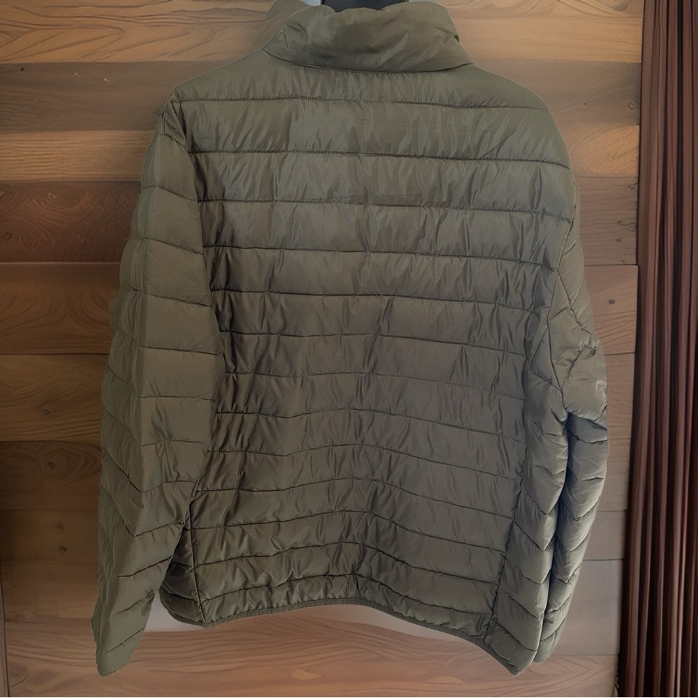 True Religion men’s puffer coat and jacket - Picture 2 of 9